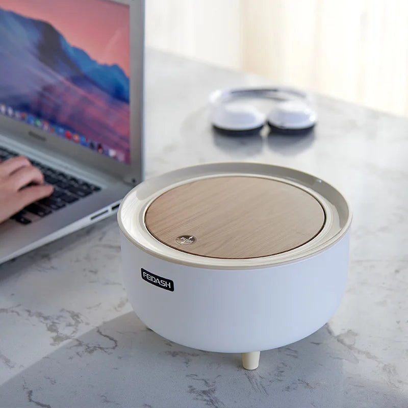 Mini table trash can