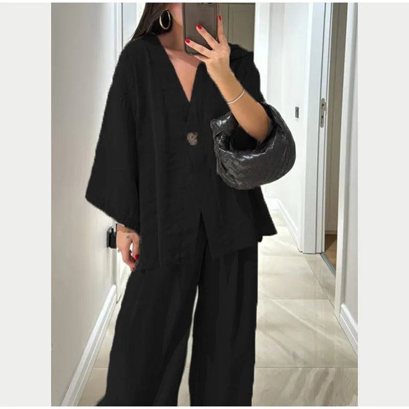 Elegante women's set – wide-leg pants made from linen-cotton blend and simple long-sleeve top