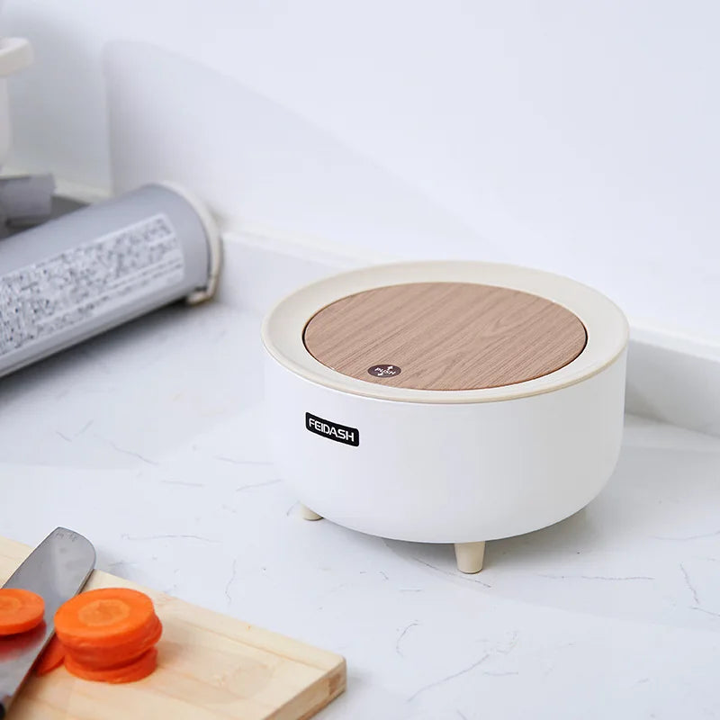 Mini table trash can