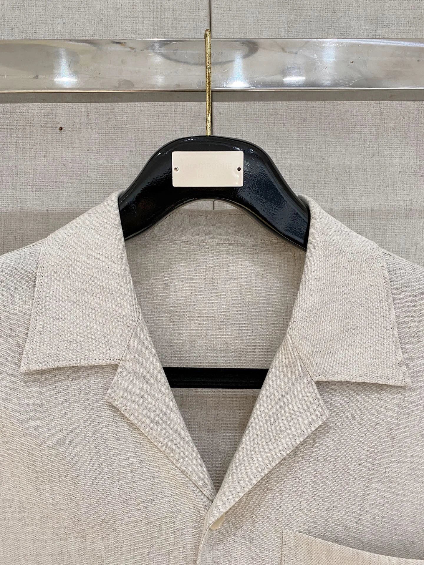 LP luxury set made from Italian Tencel and linen – old money style with short-sleeve shirt and elegant pants