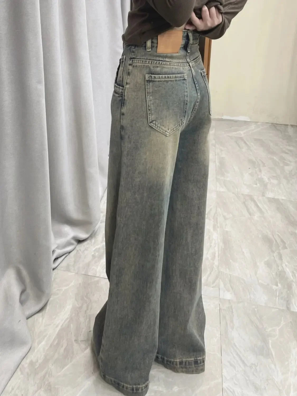 Effortless Vintage Distressed Wide-Leg Jeans – Loose, Slimming & Versatile for Spring & Summer
