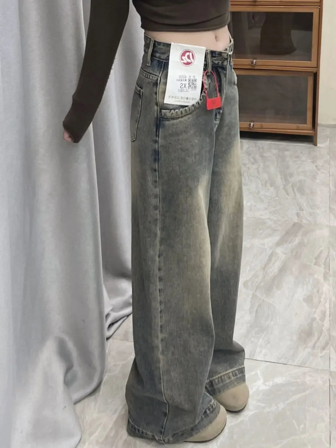 Effortless Vintage Distressed Wide-Leg Jeans – Loose, Slimming & Versatile for Spring & Summer