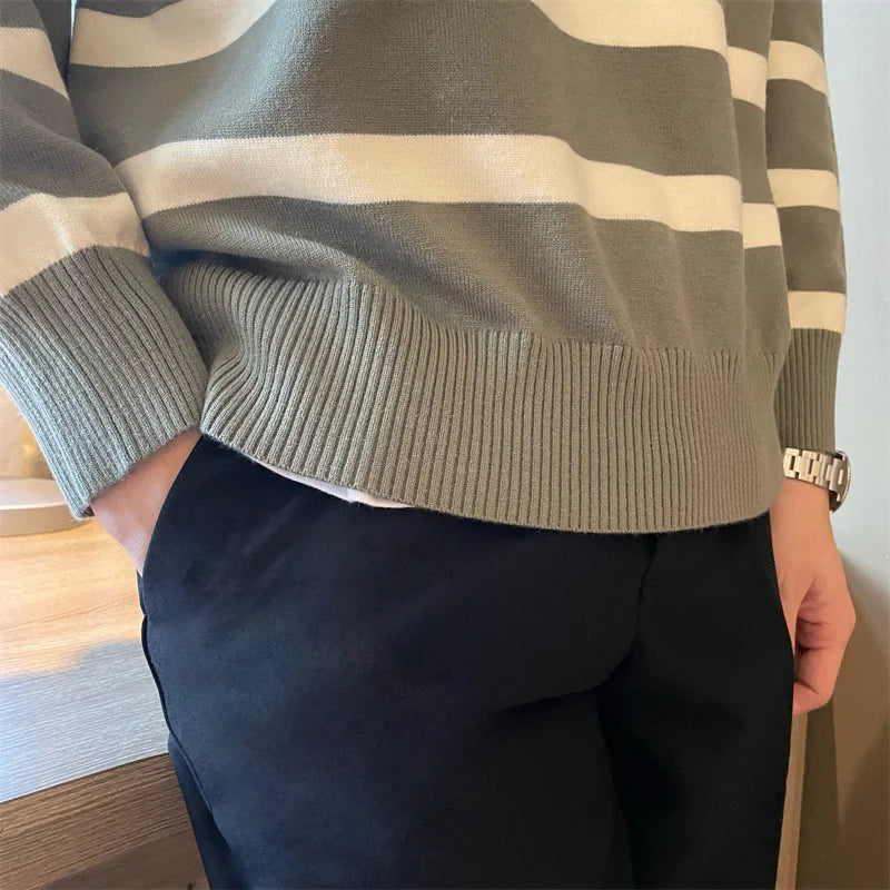 Men’s sweater with lapels – striped and comfortable