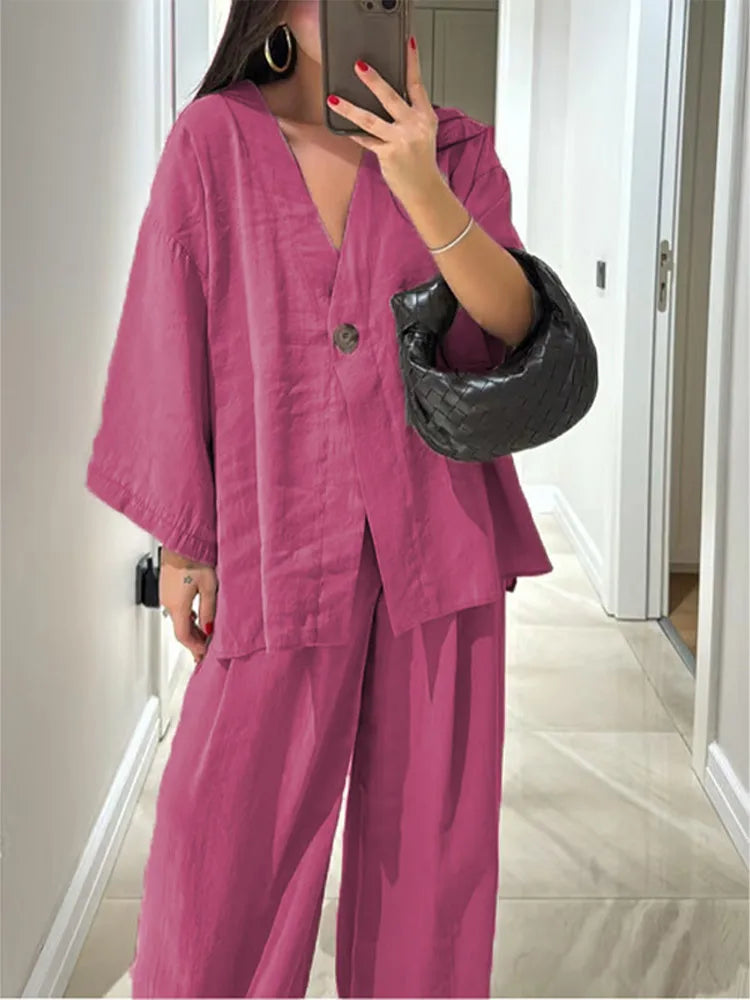 Elegante women's set – wide-leg pants made from linen-cotton blend and simple long-sleeve top