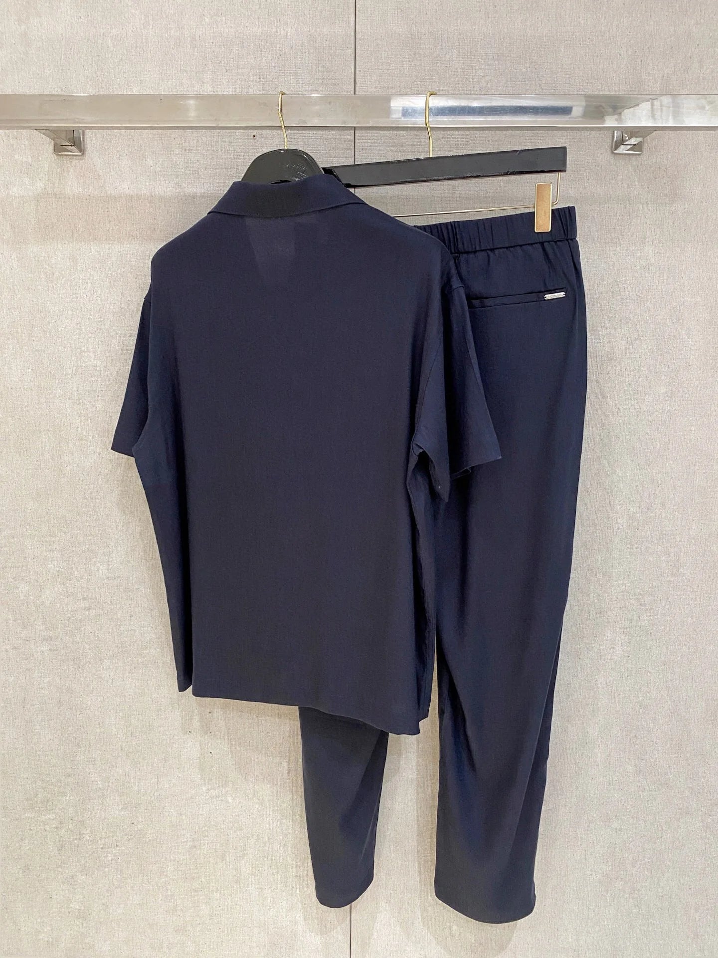 LP luxury set made from Italian Tencel and linen – old money style with short-sleeve shirt and elegant pants