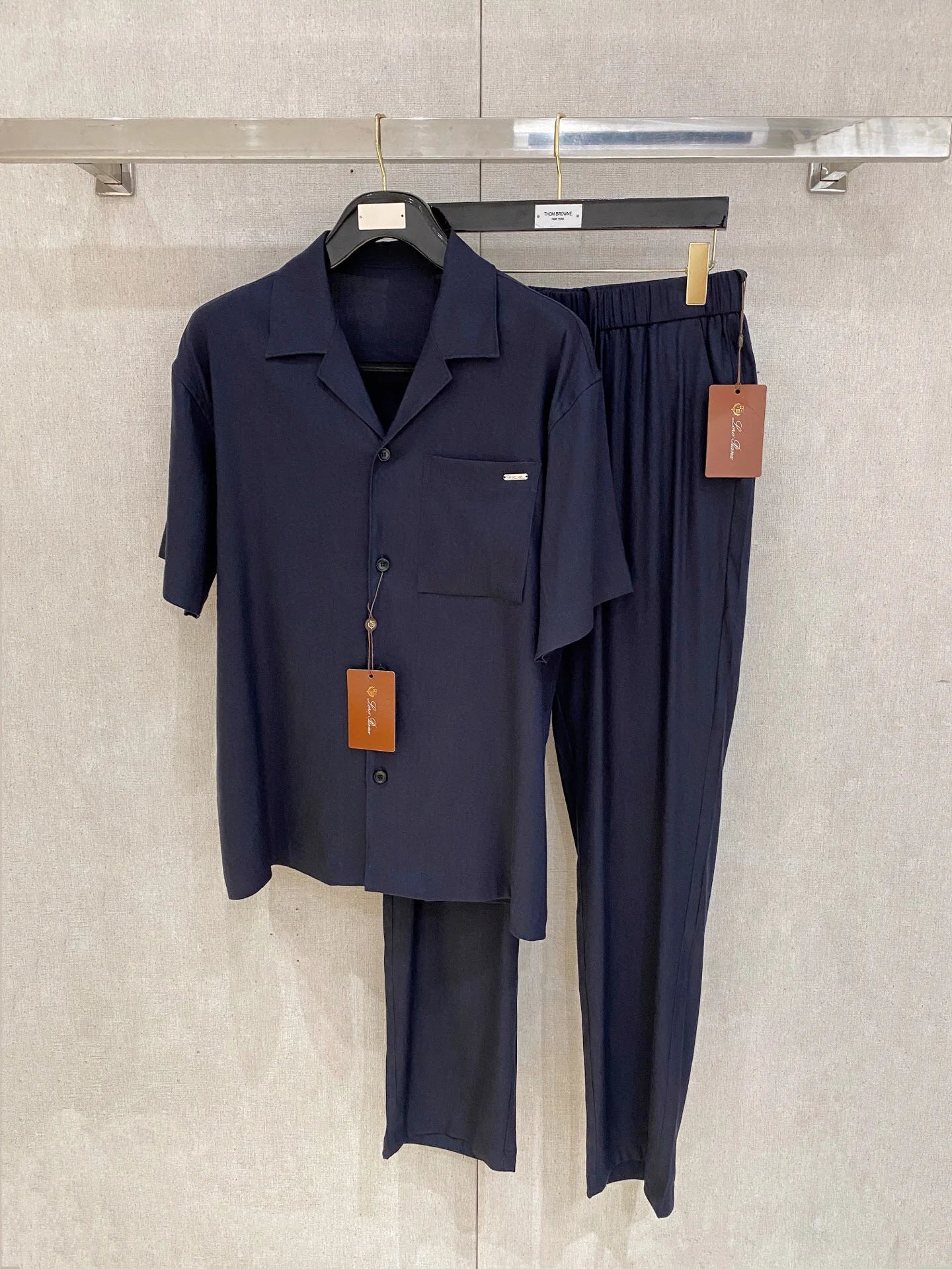 LP luxury set made from Italian Tencel and linen – old money style with short-sleeve shirt and elegant pants
