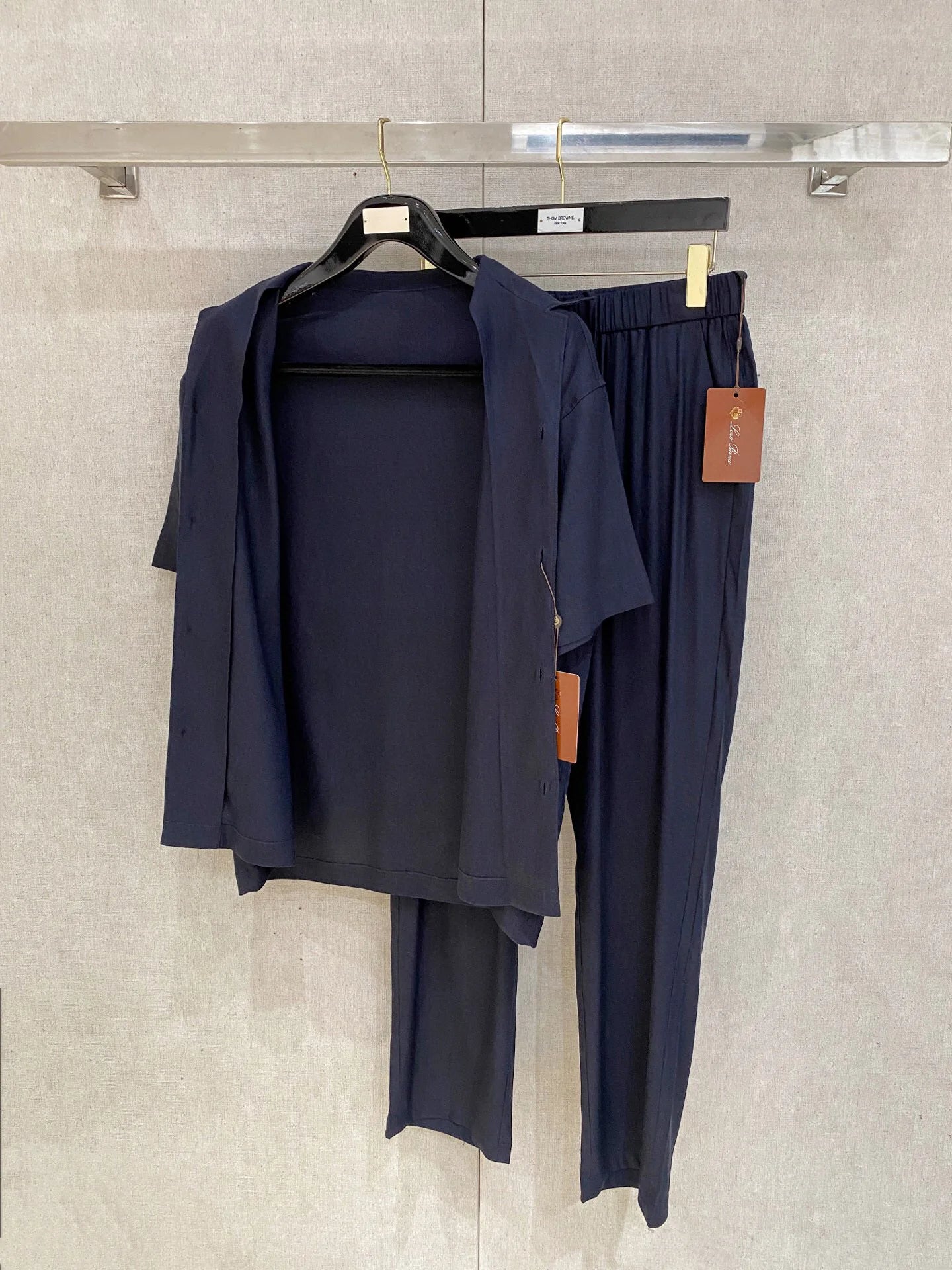 LP luxury set made from Italian Tencel and linen – old money style with short-sleeve shirt and elegant pants